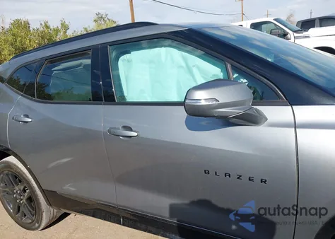 2024 Chevrolet Blazer Fwd Rs z USA, uszkodzony, nr VIN 3GNKBERS3RS125978